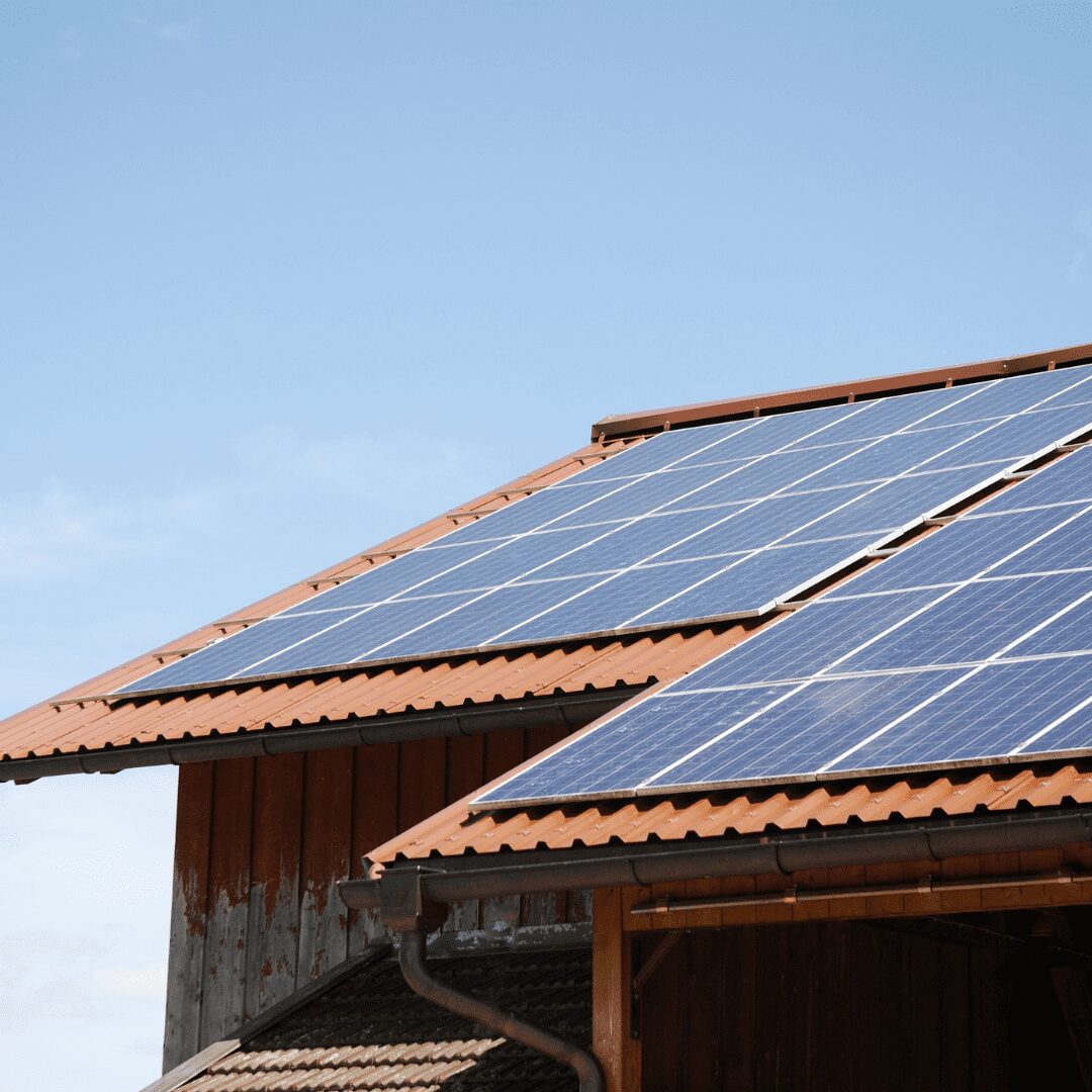 Microgeração de energia solar: a chave para uma energia limpa e econômica